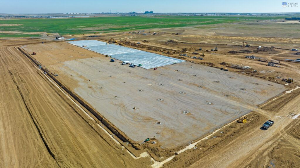 tilt-up construction foundation concrete pour