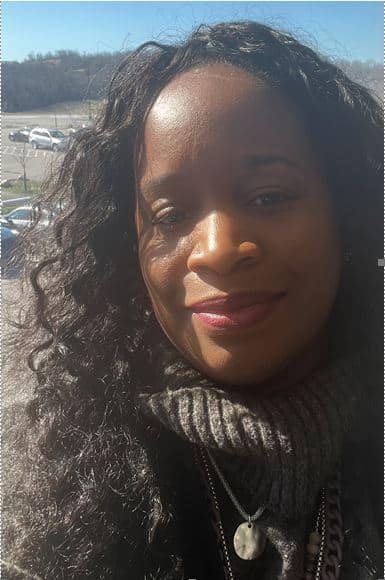 Evette Kane, female employee at Maxim Crane Works